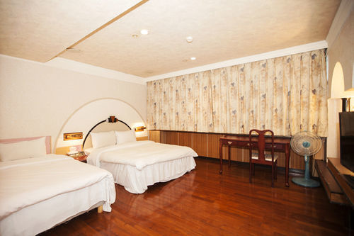 ז'ונגלי Shanghai Hotel מראה חיצוני תמונה
