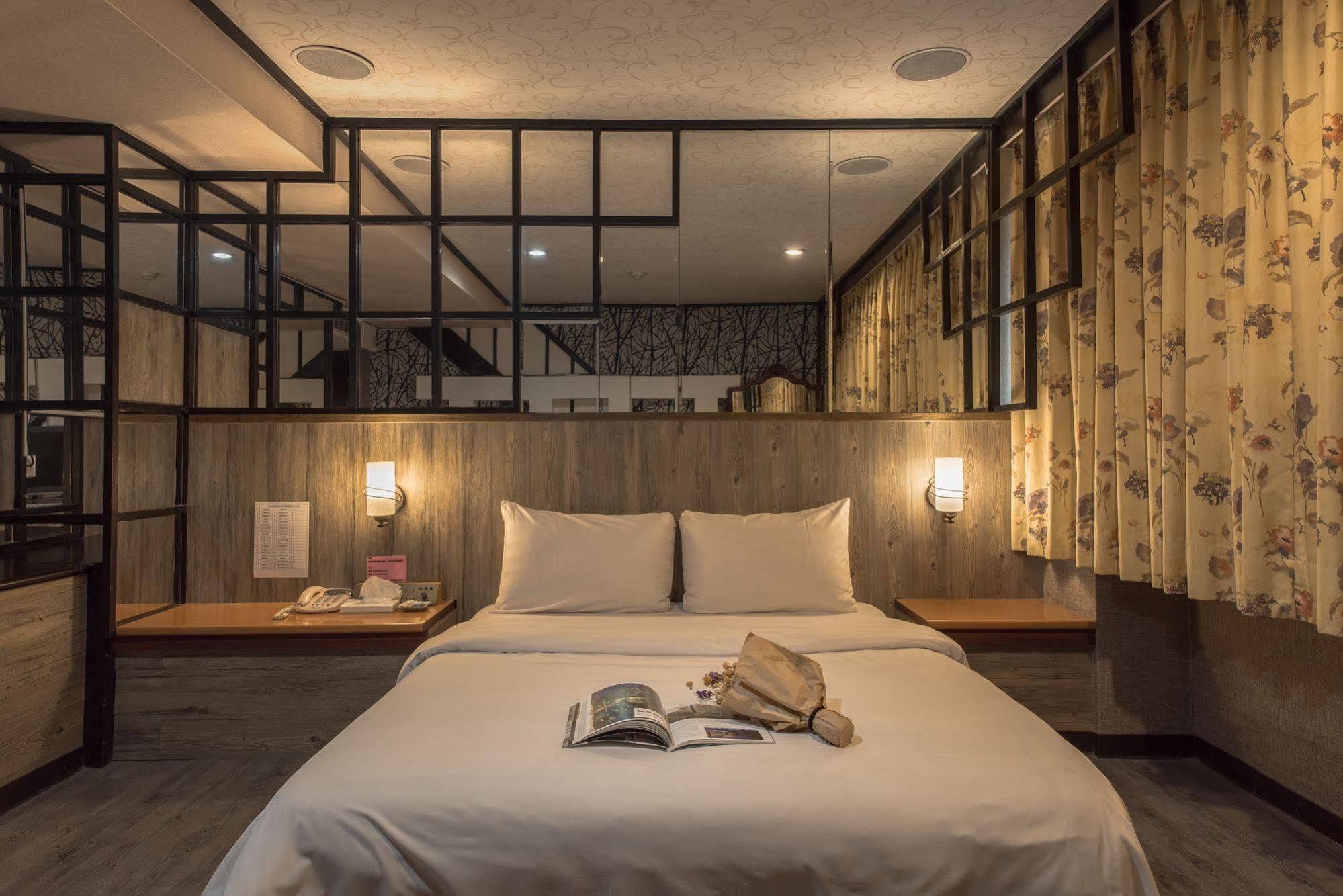 ז'ונגלי Shanghai Hotel מראה חיצוני תמונה